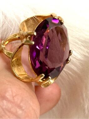 Large Amethyst Gemstone 18k Gold Plated Ring Costume Jewelry size 6